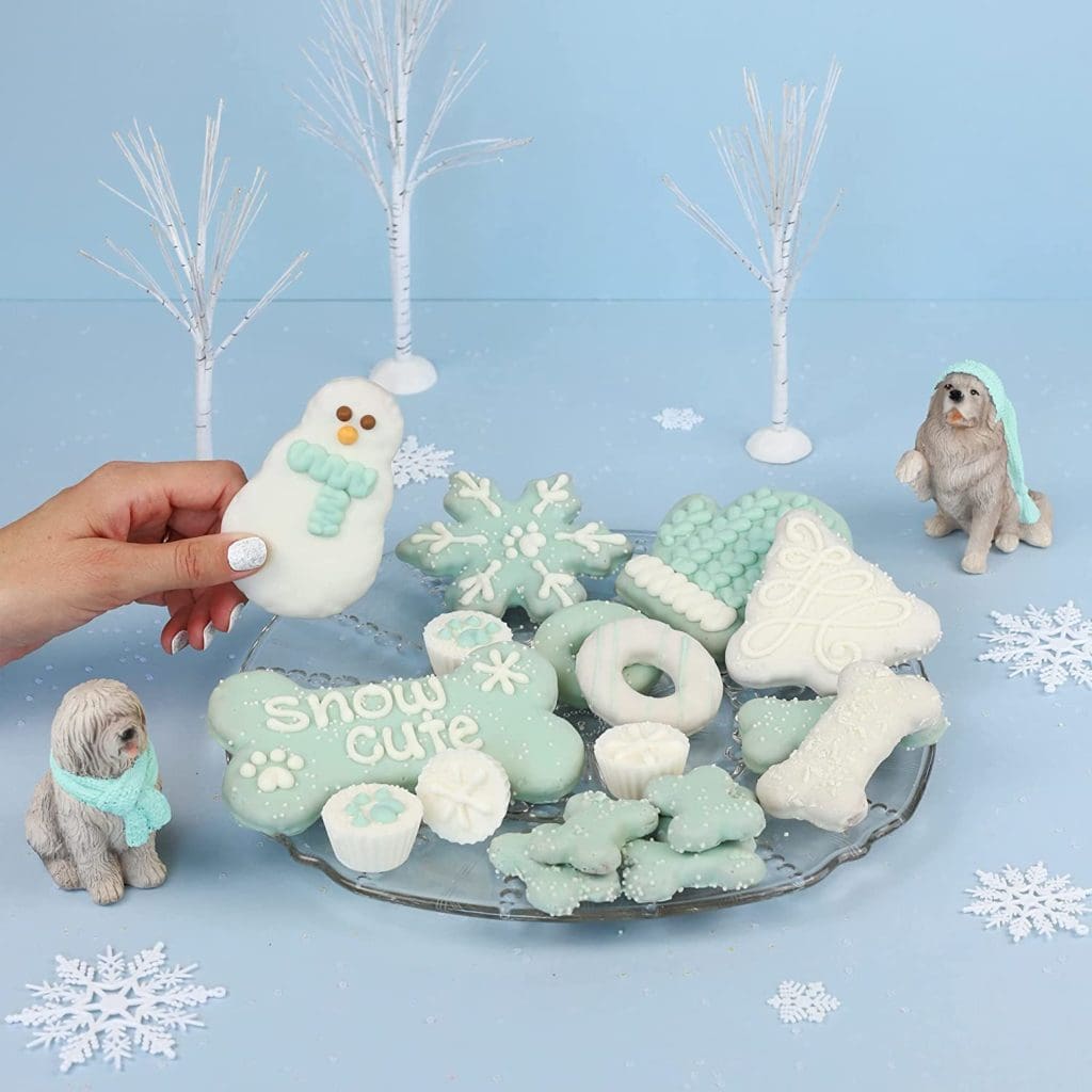 dog treat cookie snack snowman snowflake Christmas tree mitten bone truffles biscuits gift 
